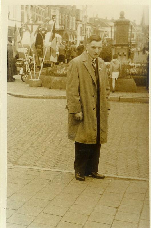 arie bij de pomp.jpg